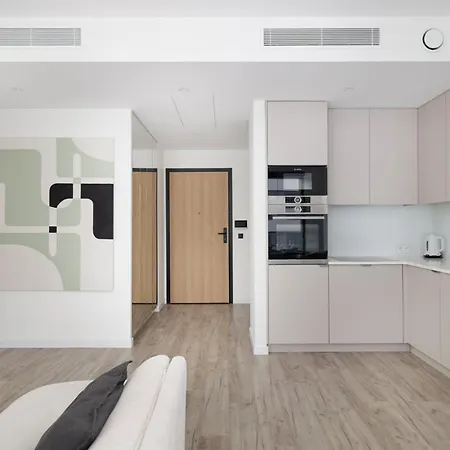 2-bedroom Specious With Gym Near Metro Rondo Daszynskiego *